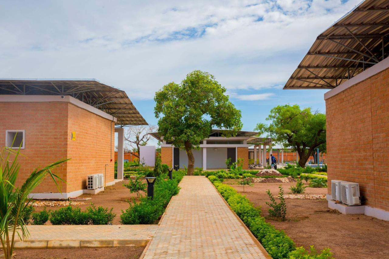 Dunia Hotel Ouagadougou Loumbila Dış mekan fotoğraf