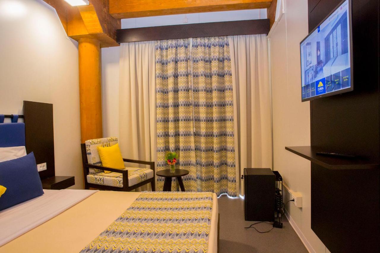 Dunia Hotel Ouagadougou Loumbila Dış mekan fotoğraf