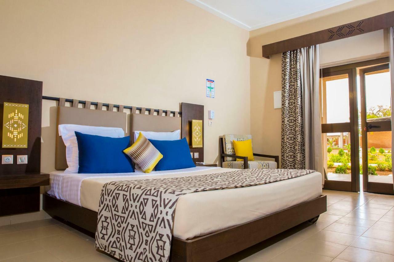 Dunia Hotel Ouagadougou Loumbila Dış mekan fotoğraf