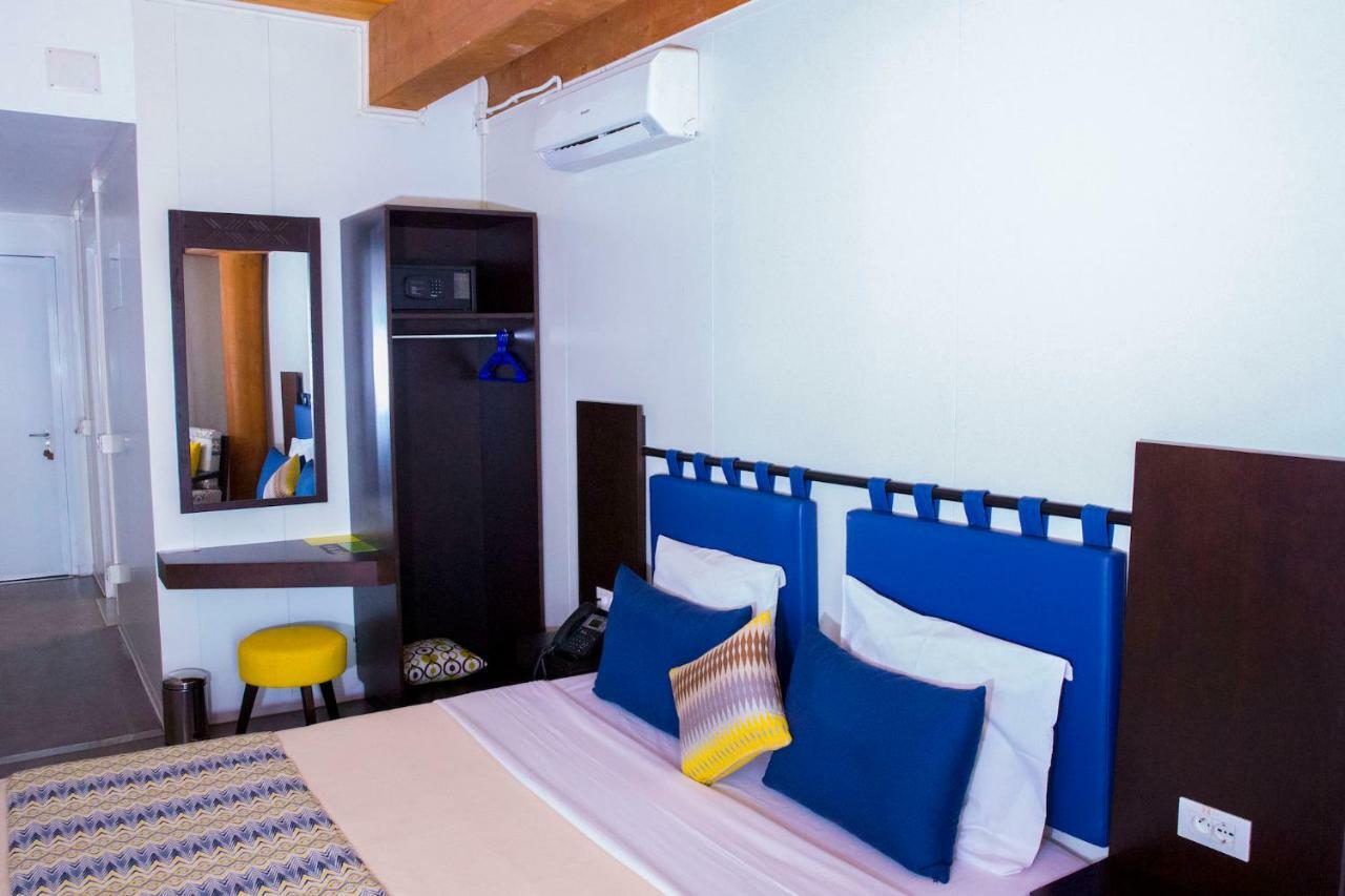 Dunia Hotel Ouagadougou Loumbila Dış mekan fotoğraf
